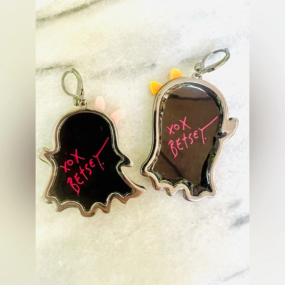π» Rich Witch Ghost (or Ms. PAC-man!) Earrings by Betsy Johnson, Pierced, NWT π» - Picture 2 of 3